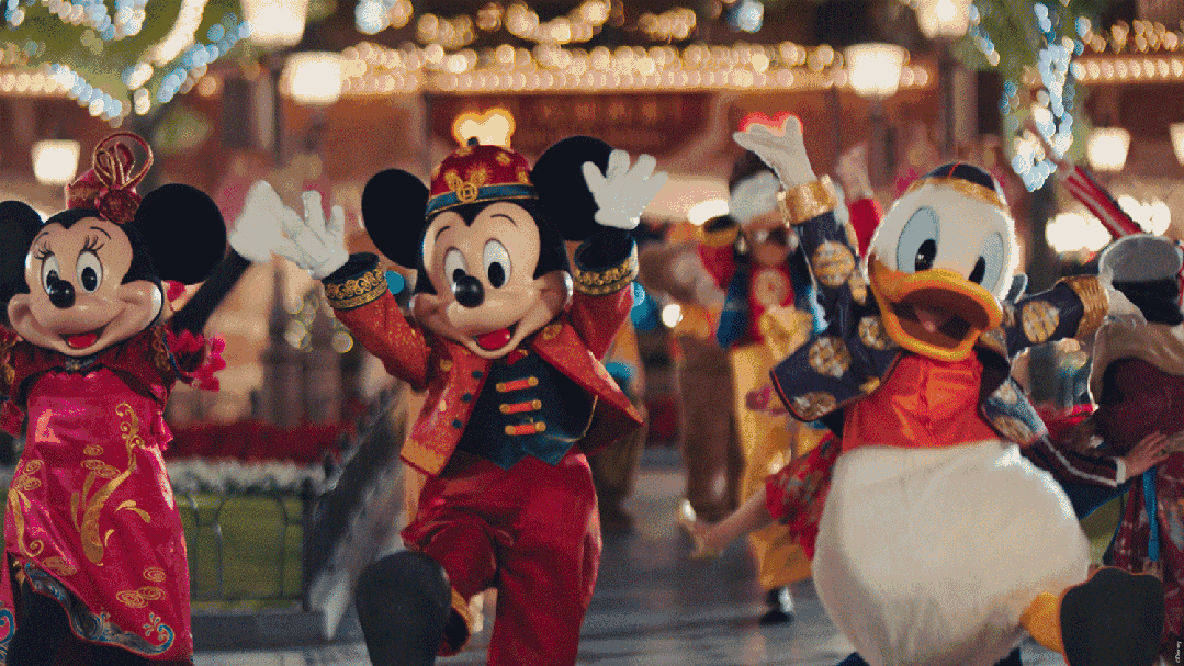 华特·迪士尼故事_迪士尼100周年特别短片_迪士尼创始人华特迪士尼全息影像