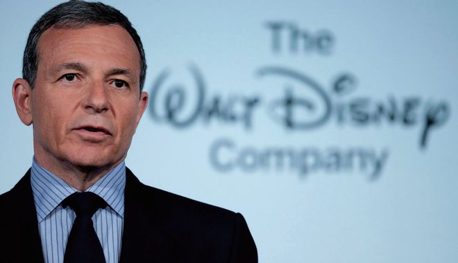 迪士尼创始人华特迪士尼全息影像_华特·迪士尼故事_迪士尼100周年特别短片