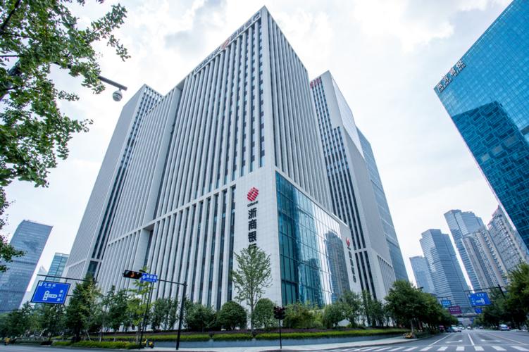 浙商银行第35家A股上市银行_浙商银行何时在a股上市_浙商银行A股上市历程