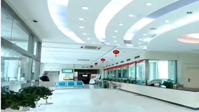 央行降低利率_中小银行存款利率下调_存款利率降低对储蓄收益的影响