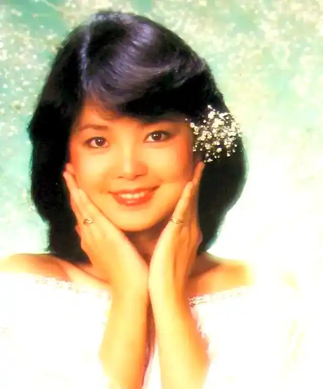 袁明清致敬邓丽君_邓丽君影响力_昆明歌手袁明清几岁了